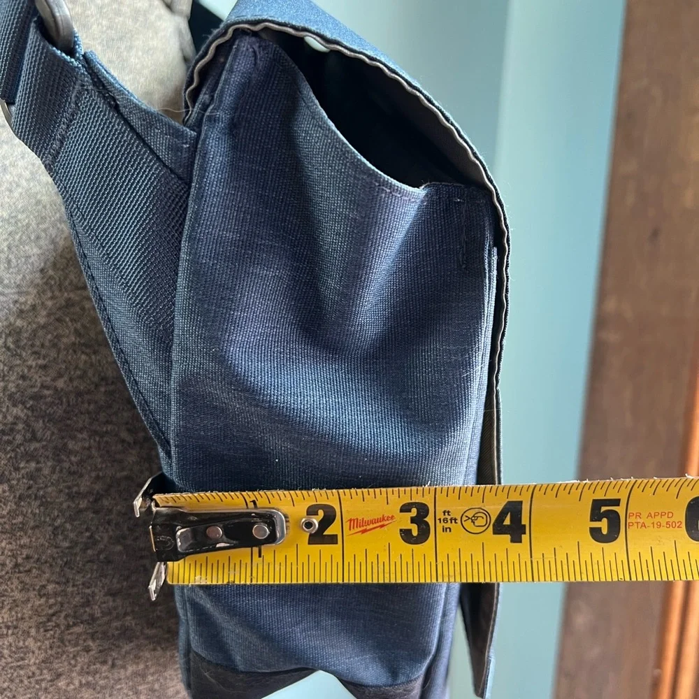 The North Face Blue Berkeley Messenger Bag - Men's Crossbody